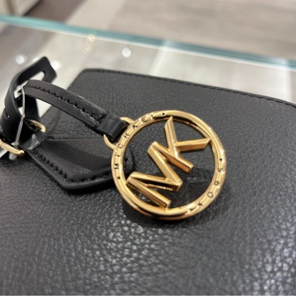 MICHAEL MICHAEL KORS Valerie Small Pebbled Leather Satchel Black NWT - Picture 10 of 16